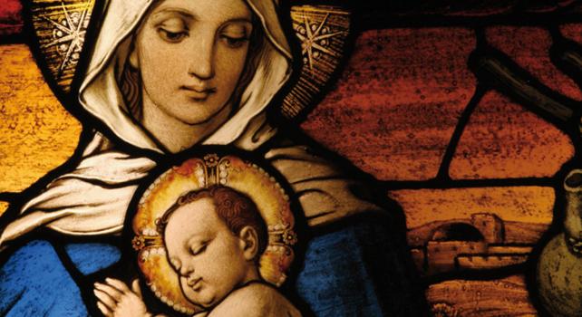 Quali erano i pensieri di Maria mentre Gesù veniva messo in croce